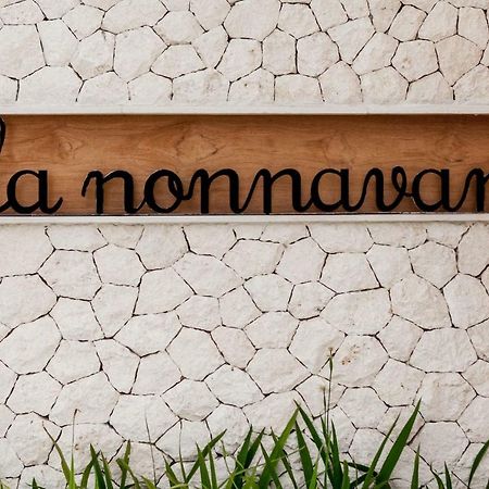 Villa Nonnavana - 12-Minute Walk To Batu Bolong Beach Canggu Kültér fotó
