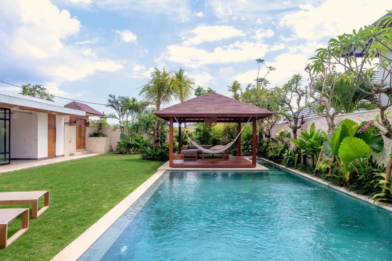 Villa Nonnavana - 12-Minute Walk To Batu Bolong Beach Canggu Kültér fotó